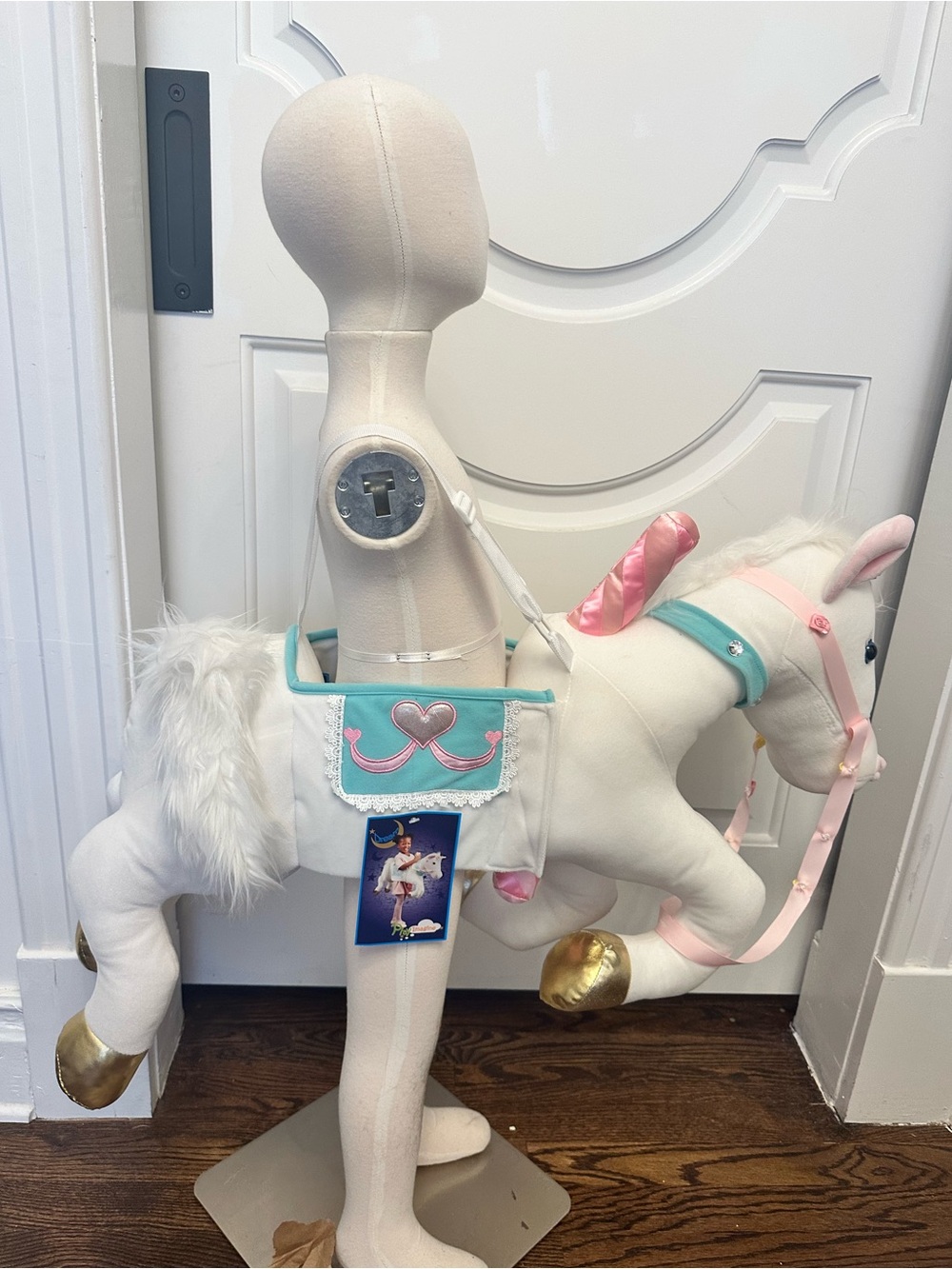 Plush White Carousel Horse Ride-On In Costume Halloween Size 3-7 Years NEW
